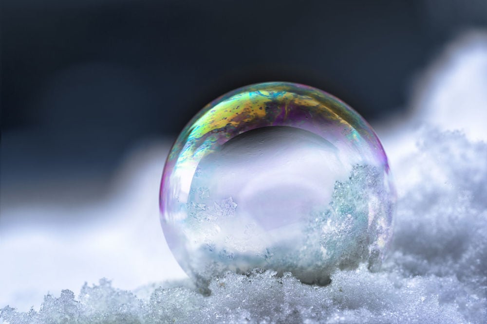 winter experiments ice bubble