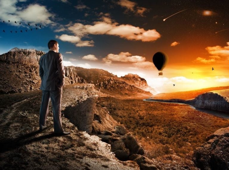 Read more about the article How to Make Correct Decisions in Life with a Simple Visualization Technique