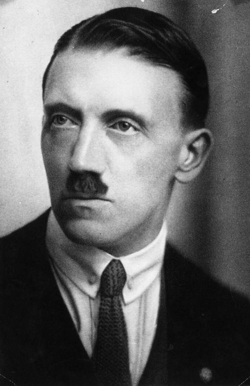 Adolf Hitler infj