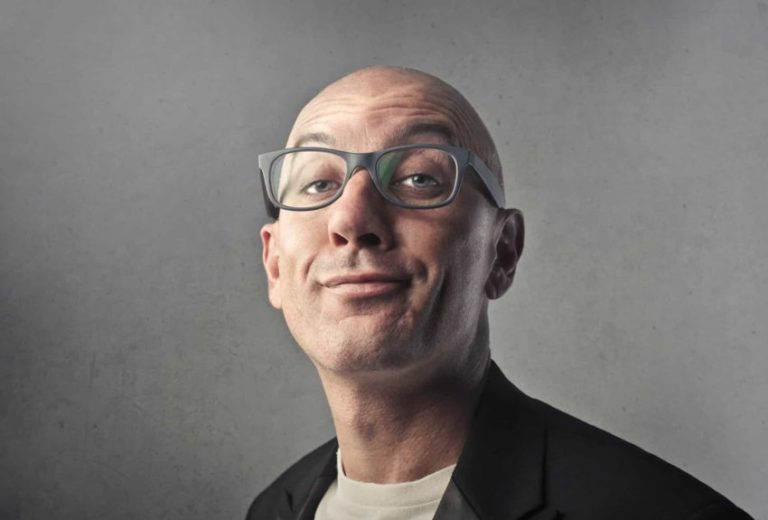 Read more about the article 5 Annoying Things a Know-It-All Does and How to Deal with Them