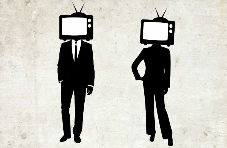 Read more about the article 7 Tricks Mass Media and Advertisers Use to Brainwash You