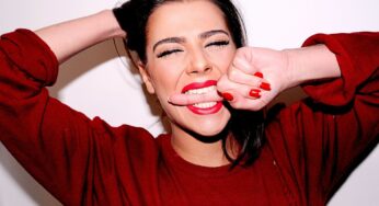 Emotionally Immature Women Will Often Use These 7 Phrases